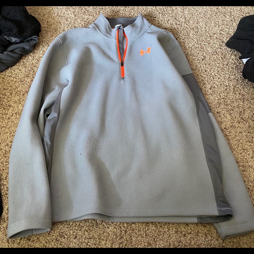 Under Armor 1/4 zip pull over